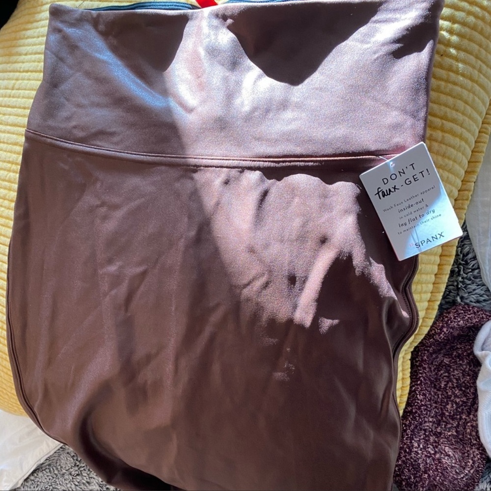Spanxs skirt